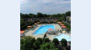River Oaks Apartments
